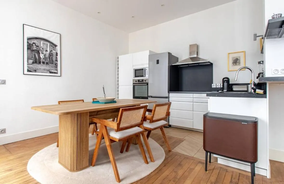 Very Chic Apartment Next To Trocadero And Eiffel Tower Paris